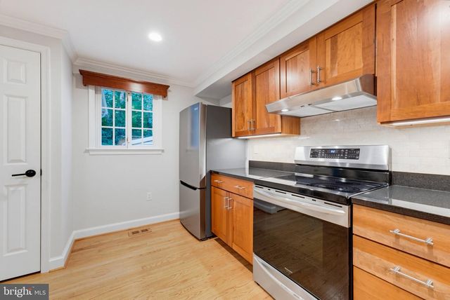 5836 CANVASBACK RD, Burke, VA 22015
