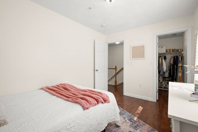 15 Alton St 9, Lowell, MA 01852