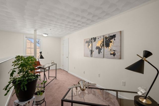 15 Alton St 9, Lowell, MA 01852