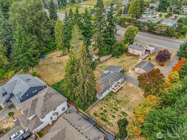 13041 & 13045 SE 208th Street, Kent, WA 98031