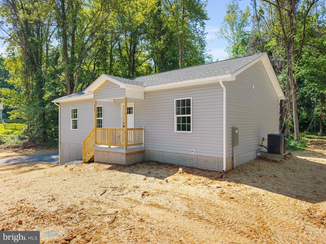 424 STONE RIDGE RD, Harpers Ferry, WV 25425
