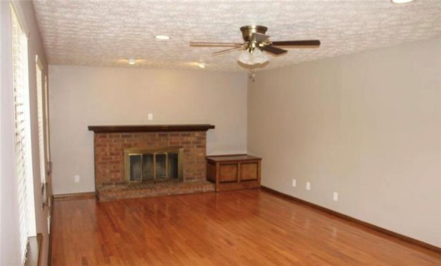 426 Atlanta Highway, Loganville, GA 30052