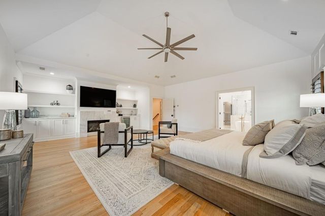 5720 Riverside Drive, Atlanta, GA 30327