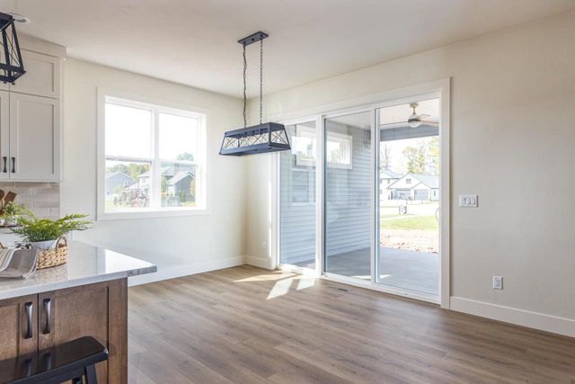 N9053 SOUTHTOWNE DRIVE, Menasha, WI 54952