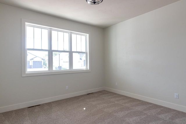 N9053 SOUTHTOWNE DRIVE, Menasha, WI 54952