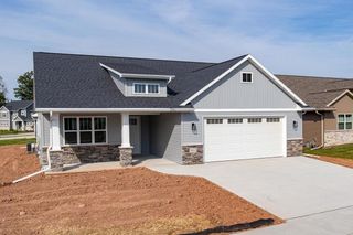 N9053 SOUTHTOWNE DRIVE, Menasha, WI 54952