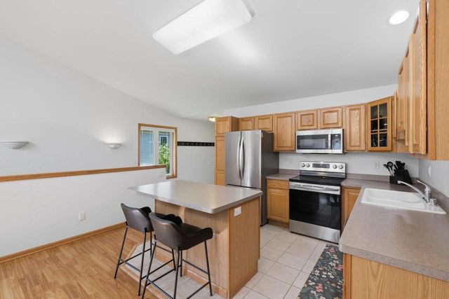 1051-1053 Tamarack Way, Verona, WI 53593