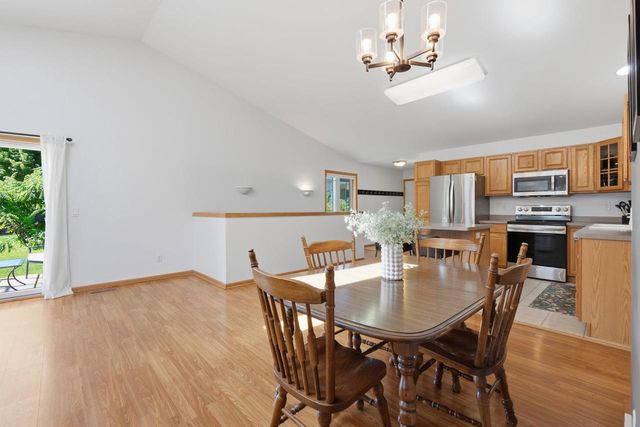 1051-1053 Tamarack Way, Verona, WI 53593