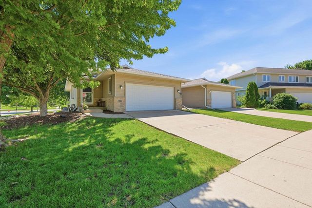 1051-1053 Tamarack Way, Verona, WI 53593