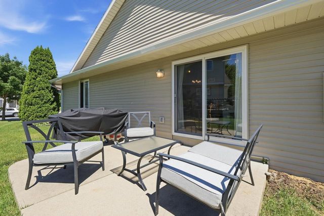 1051-1053 Tamarack Way, Verona, WI 53593
