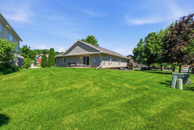 1051-1053 Tamarack Way, Verona, WI 53593