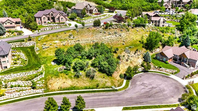 1735 Temple Ct Unit 203, Bountiful, UT 84010
