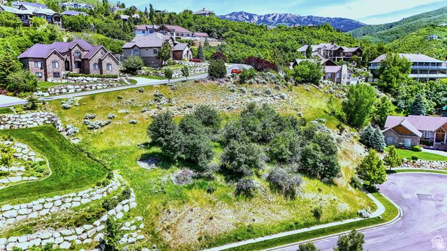 1735 Temple Ct Unit 203, Bountiful, UT 84010