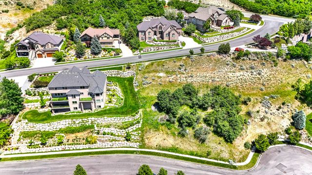 1735 Temple Ct Unit 203, Bountiful, UT 84010