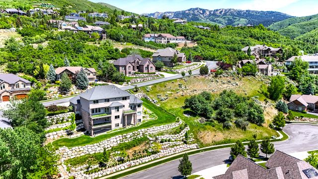 1735 Temple Ct Unit 203, Bountiful, UT 84010