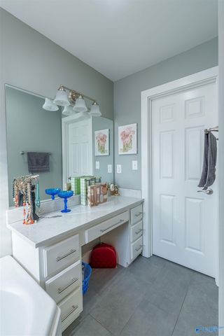 11977 Highway 17, Florence, AL 35633