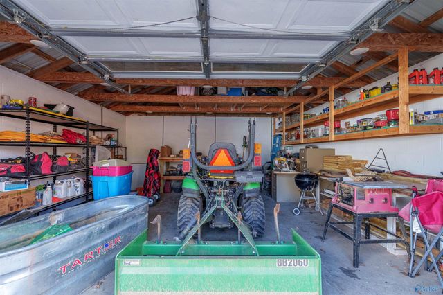 11977 Highway 17, Florence, AL 35633