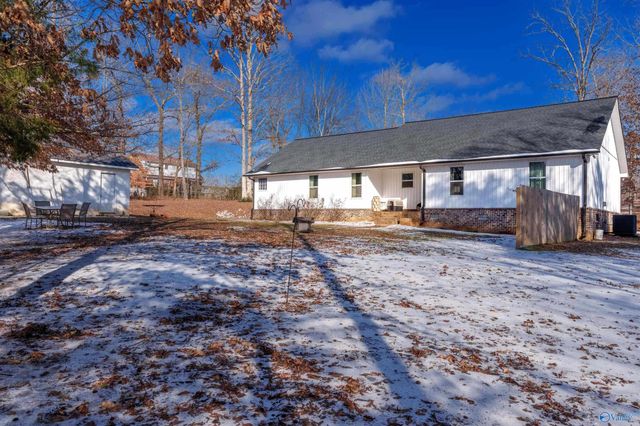 11977 Highway 17, Florence, AL 35633