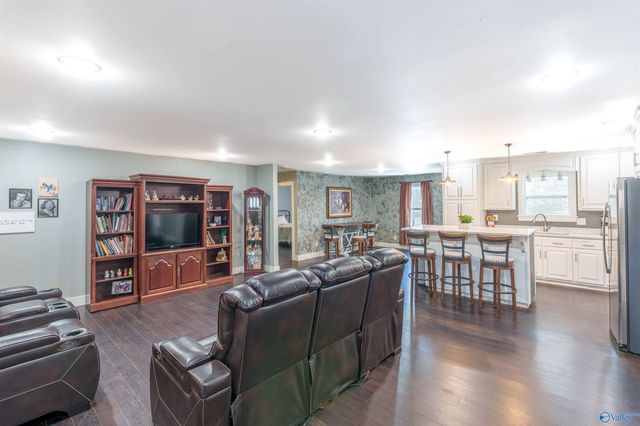 11977 Highway 17, Florence, AL 35633