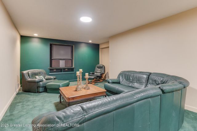 345 Winterberry Lane, Okemos, MI 48864