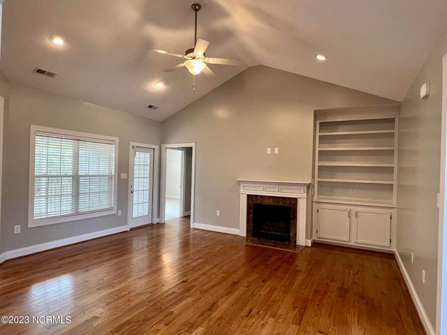 206 Sandy Springs Road, Aberdeen, NC 28315