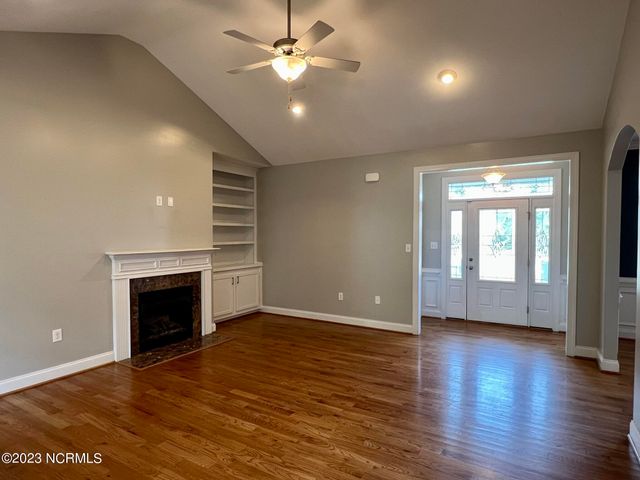 206 Sandy Springs Road, Aberdeen, NC 28315