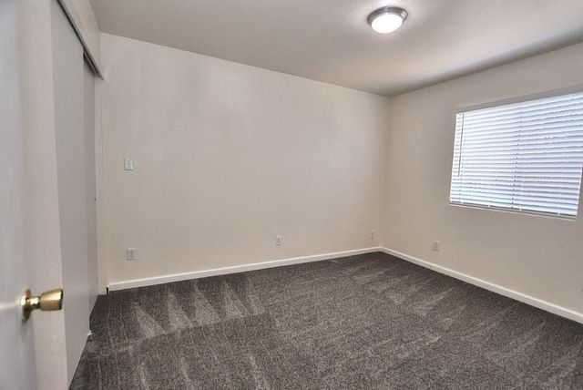 3725 Ripley St, Sacramento, CA 95838