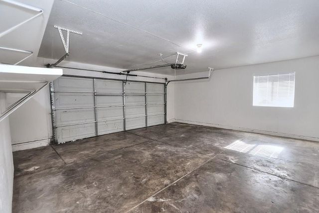 3725 Ripley St, Sacramento, CA 95838