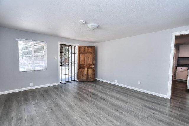 3725 Ripley St, Sacramento, CA 95838