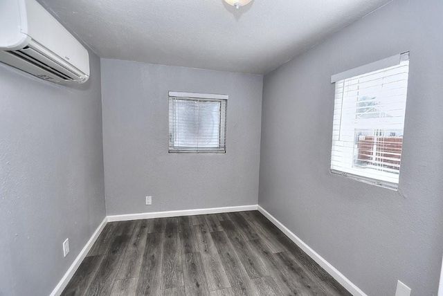 3725 Ripley St, Sacramento, CA 95838