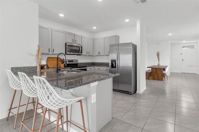 3664 SUNGROVE CIRCLE, Sanford, FL 32771