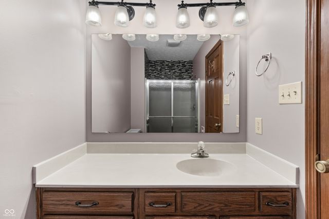 1314 Holiday Lane E, Brownsburg, IN 46112