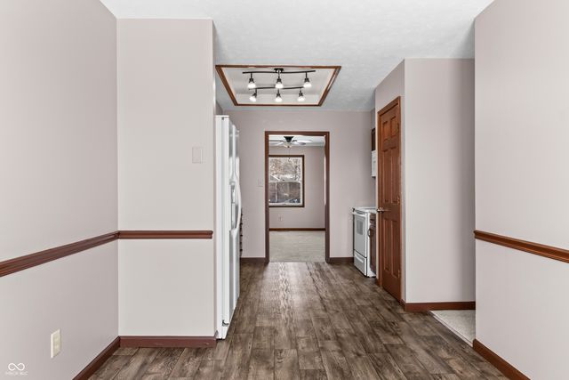 1314 Holiday Lane E, Brownsburg, IN 46112