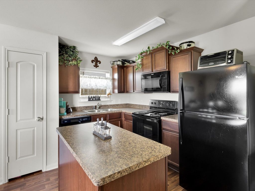 1808 Douglas Street, Howe, TX 75459