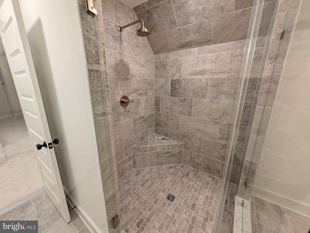 1490 THURSTON RD, Dickerson, MD 20842