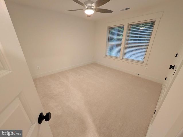 1490 THURSTON RD, Dickerson, MD 20842