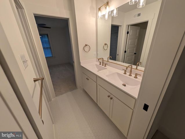 1490 THURSTON RD, Dickerson, MD 20842