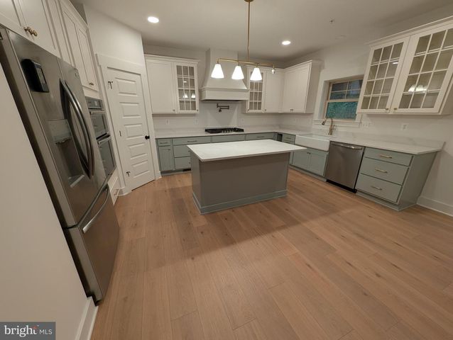 1490 THURSTON RD, Dickerson, MD 20842