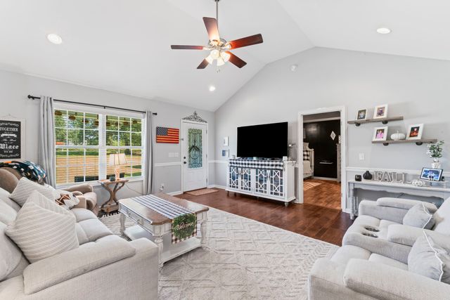 253 Spring Meadows Ln, Morrison, TN 37357