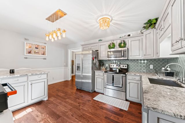 253 Spring Meadows Ln, Morrison, TN 37357