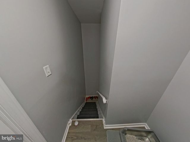 908 W ERIE AVE, Philadelphia, PA 19140