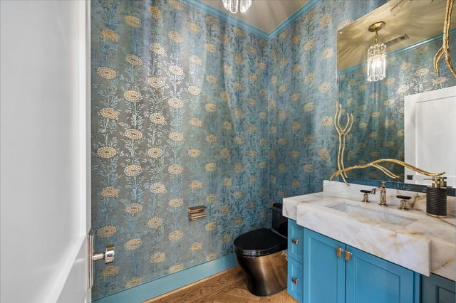 620 Stoneleigh Drive, Houston, TX 77079