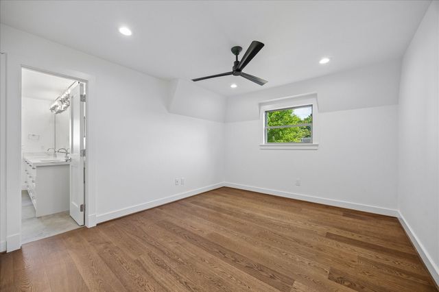 620 Stoneleigh Drive, Houston, TX 77079