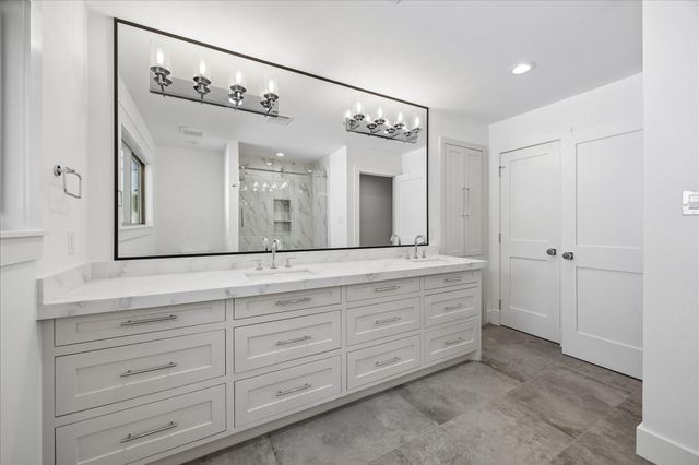 620 Stoneleigh Drive, Houston, TX 77079