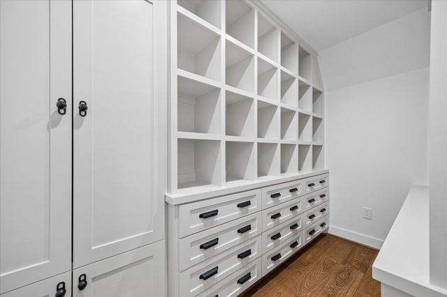 620 Stoneleigh Drive, Houston, TX 77079