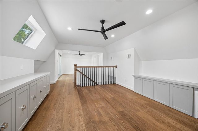 620 Stoneleigh Drive, Houston, TX 77079