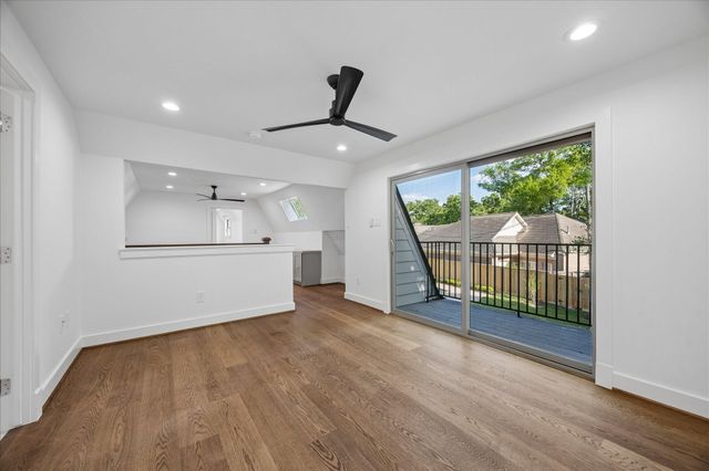 620 Stoneleigh Drive, Houston, TX 77079