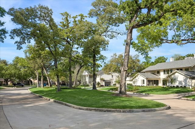 620 Stoneleigh Drive, Houston, TX 77079