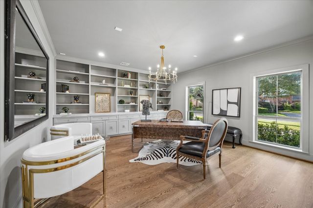 620 Stoneleigh Drive, Houston, TX 77079