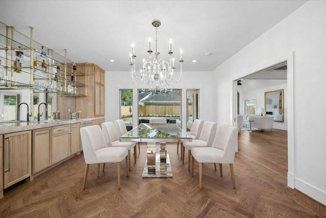 620 Stoneleigh Drive, Houston, TX 77079